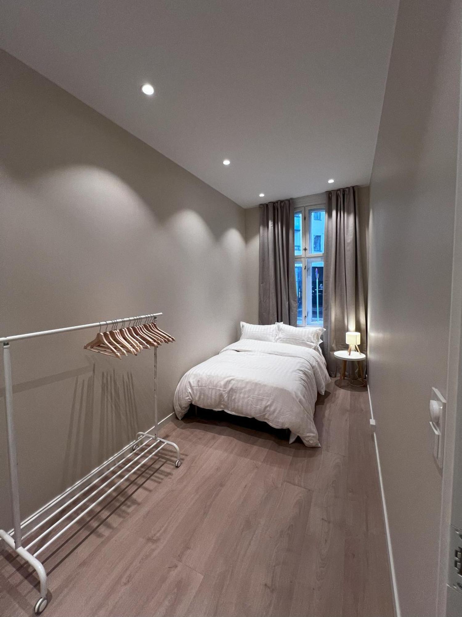 6 Soverom I Moderne Sentralt I Sentrum Apartamento *